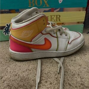 NEON JORDANS 🩷💛💚🧡